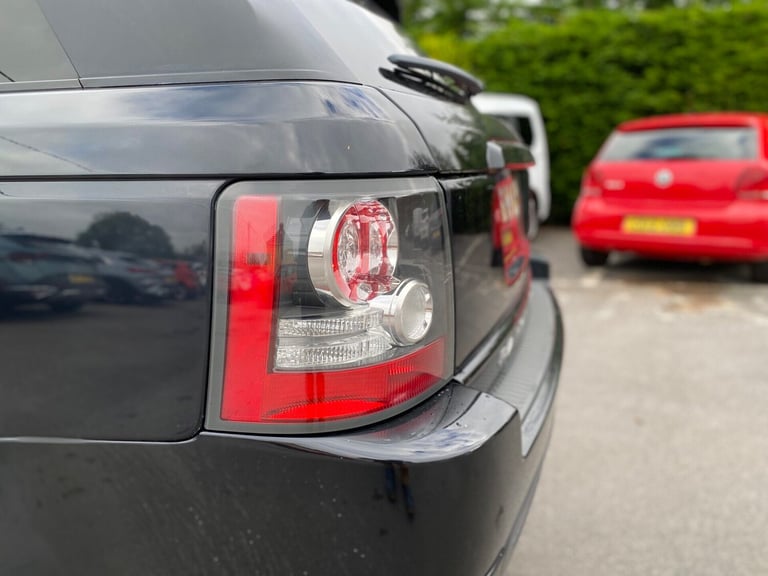 2011 Land Rover Range Rover Sport 3.0 TDV6 Range Rover Sport Autobiography 4WD 5dr Estate Diesel ...