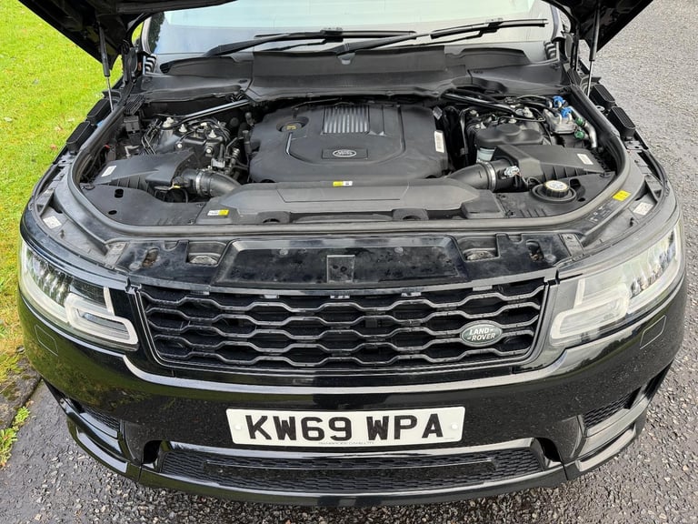 2020 Model Land Rover Range Rover Sport 3.0SDV6 HSE Dynamic 