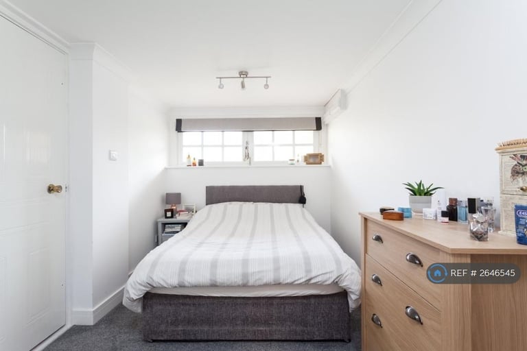 2 bedroom house in Elmgreen Close, London, E15 (2 bed) (#2646545)