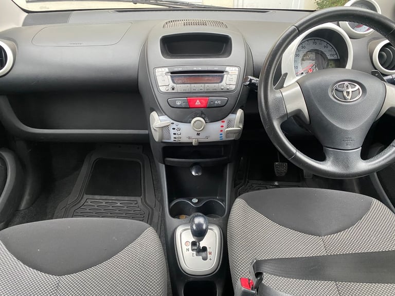 Toyota, AYGO, Hatchback, 2013, Semi-Auto, 998 (cc), 5 doors