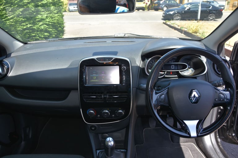 Renault, CLIO, Hatchback, 2016, Manual, 1149 (cc), 5 doors