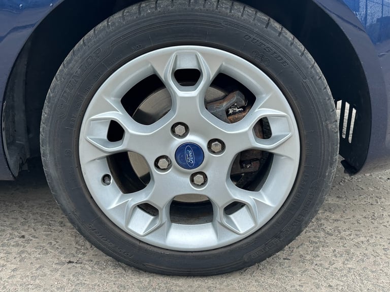 2012 Ford Fiesta 1.4 Zetec 5dr HATCHBACK Petrol Manual