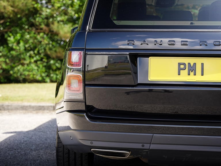  Land Rover Range Rover 5.0 P525 V8 Autobiography Auto 4WD Euro 6 (s/s) 5dr Petrol Automatic