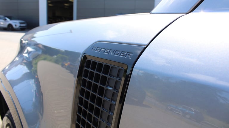 2025 Land Rover Defender Diesel Estate 3.0 D300 Outbound 130 5dr Auto SUV Diesel Automatic