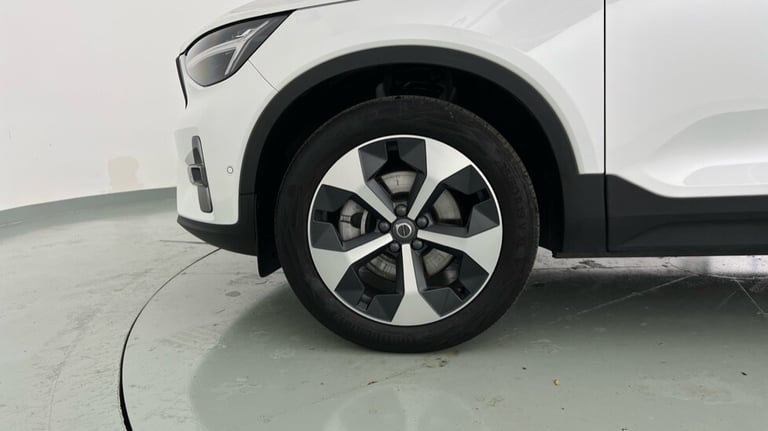 2024 Volvo XC40 Plus, B4 Mild hybrid, Petrol, Dark Estate Petrol Automatic