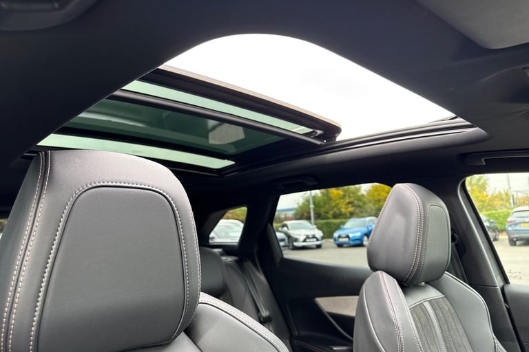 2022 Peugeot 3008 1.6 13.2kWh GT Premium e-EAT Euro 6 (s/s) 5dr SUV PETROL/ELECTRIC Automatic