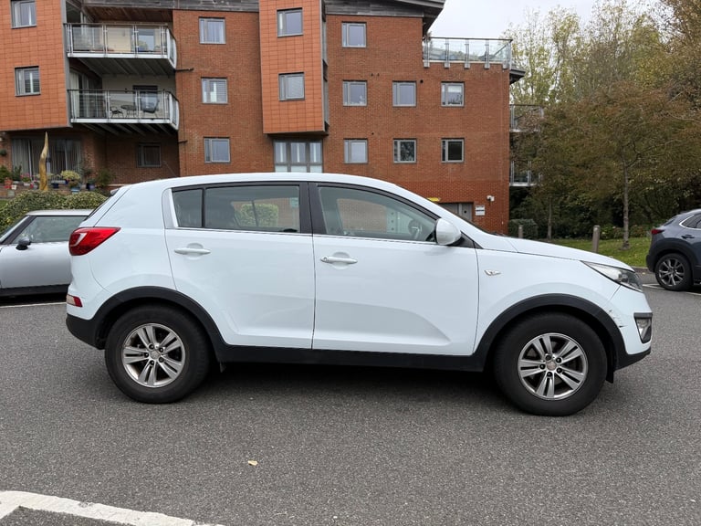 Kia, SPORTAGE, Estate, 2012, Manual, 1685 (cc), 5 doors