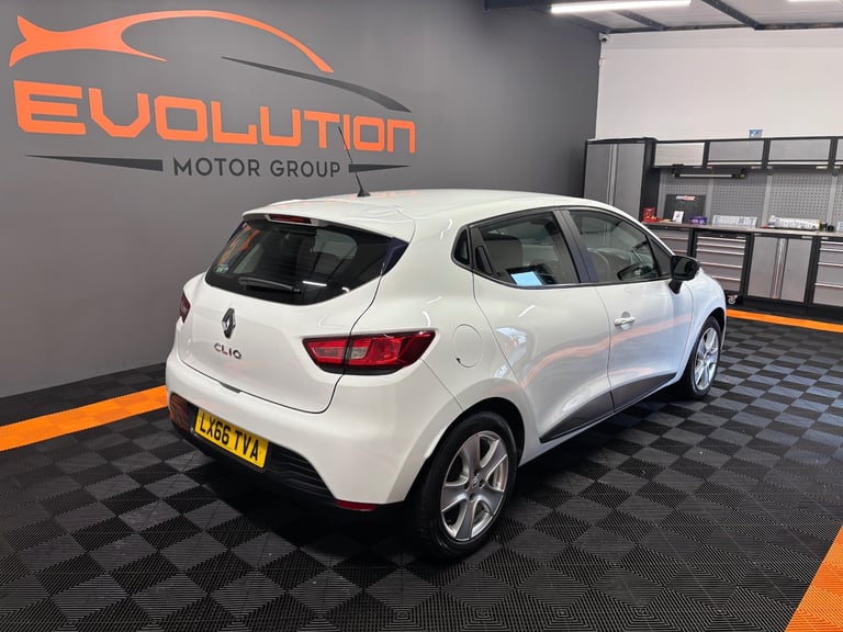 2016 Renault Clio 1.2 16V Play 5dr HATCHBACK Petrol Manual