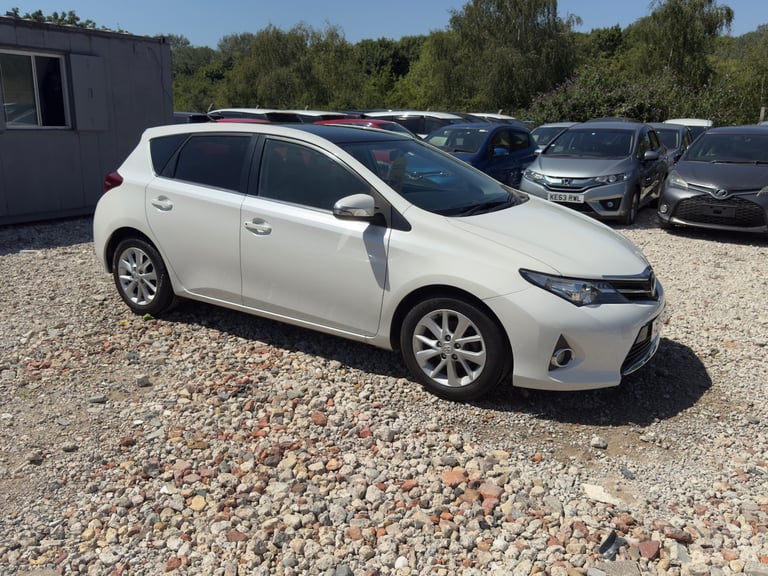 2025 Toyota Auris PETROL AUTOMATIC 1,5L Hatchback HYBRID ELECTRIC Manual
