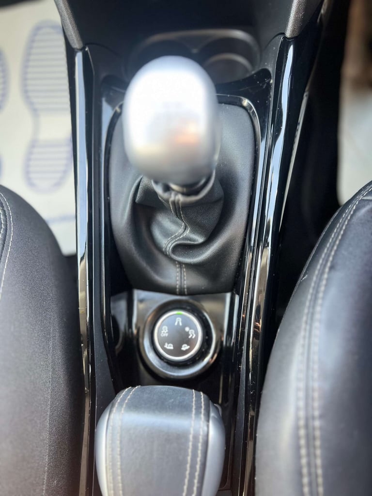 2017 Peugeot 2008 1.6 BlueHDi 120 Allure 5dr HATCHBACK DIESEL Manual