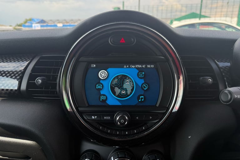 2020 MINI Hatch 2.0 Cooper S Sport II 3dr Auto [Nav Pack] Hatchback PETROL Automatic