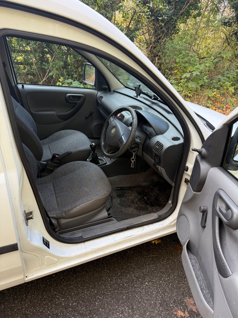 Vauxhall, COMBO, Car Derived Van, 2005, Manual, 1686 (cc)