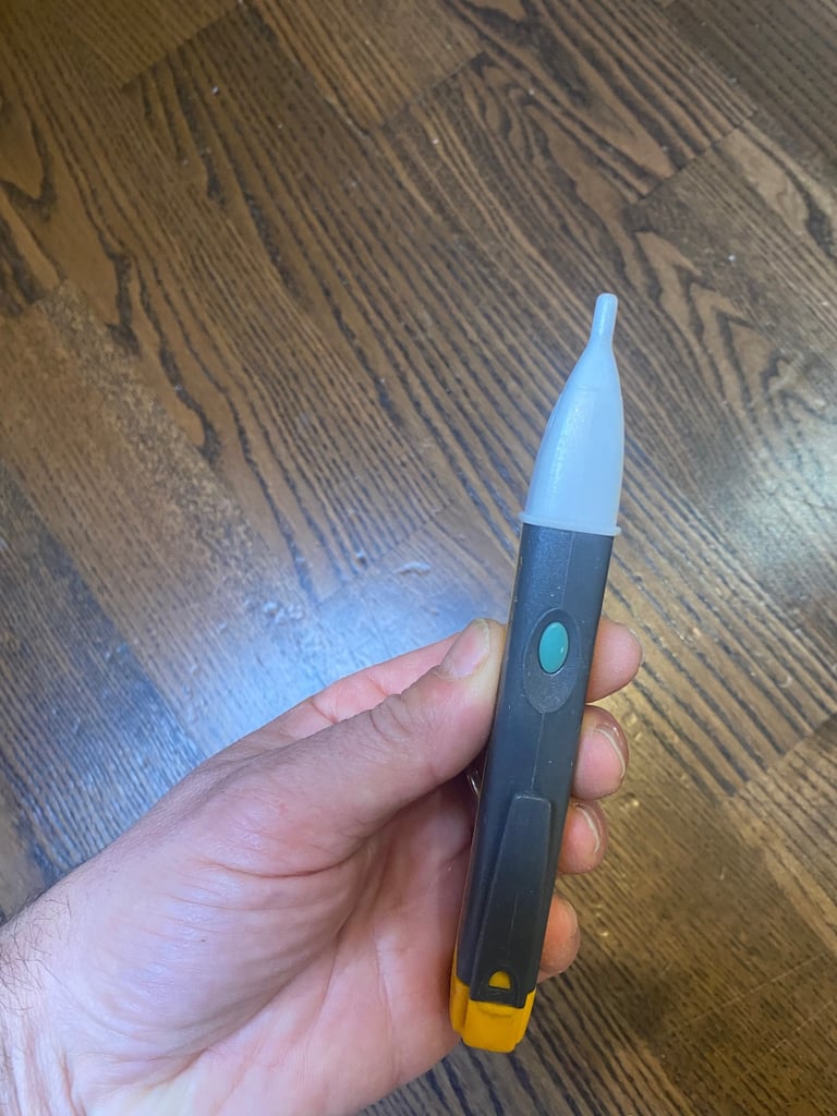 🔧 New Hand Tool Set – Makita Screwdriver + Pliers + Voltage Tester Pen (Metric System)