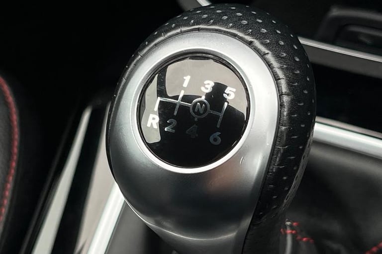 2020 Mercedes-Benz A-Class A180 AMG Line Executive NAVIGATION, HEATED SEATS, REAR CAMERA! Manual ...