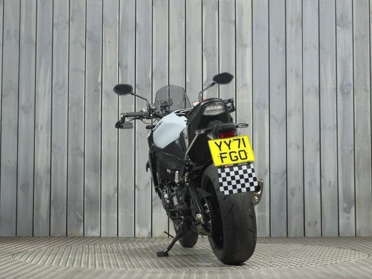 2021 71 SUZUKI GSX-S1000