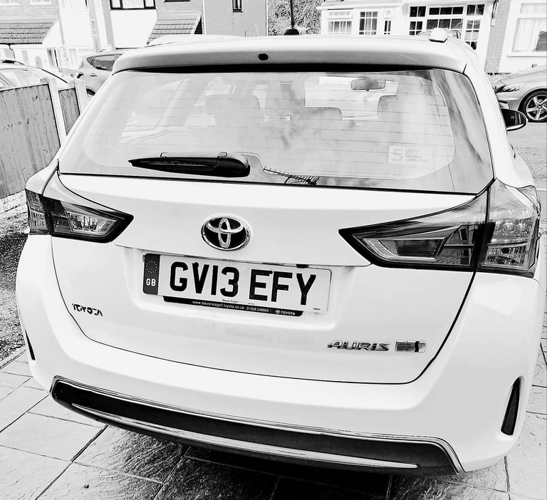 Toyota Auris 1.8 Hybrid  Road Tax £20 eyar 