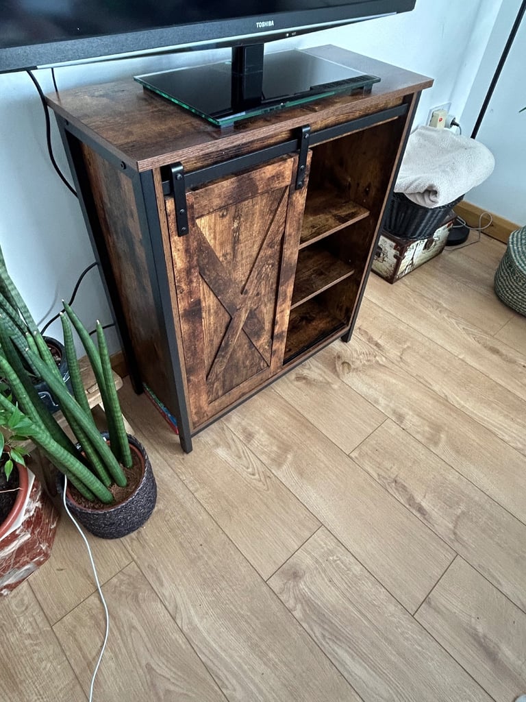 Bookcase / Tv stand with sliding barn door - excellent condition