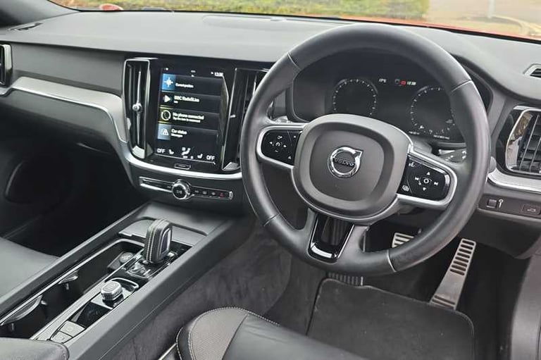 2022 Volvo S60 2.0 B5P R DESIGN 4dr Auto SALOON PETROL Automatic