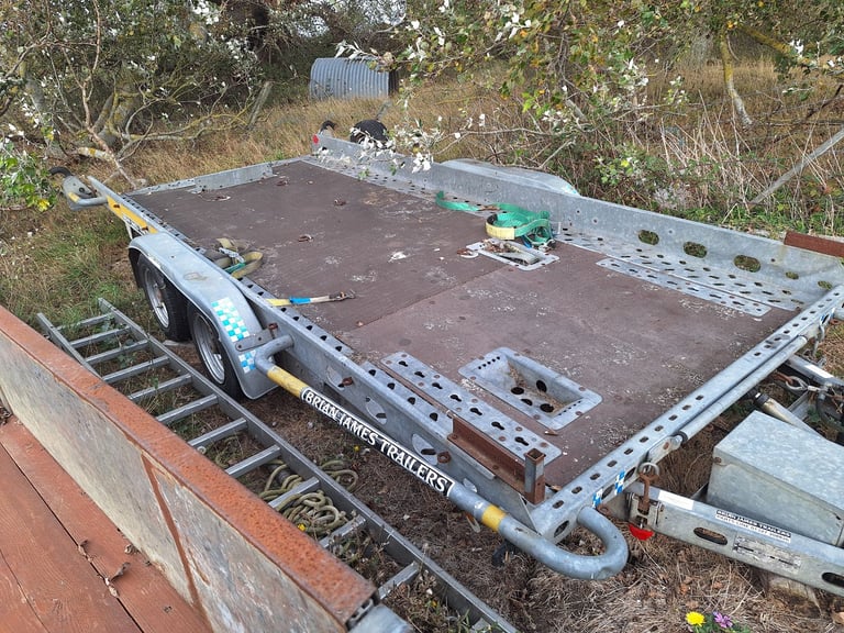 Brain james tilt bed car trailer