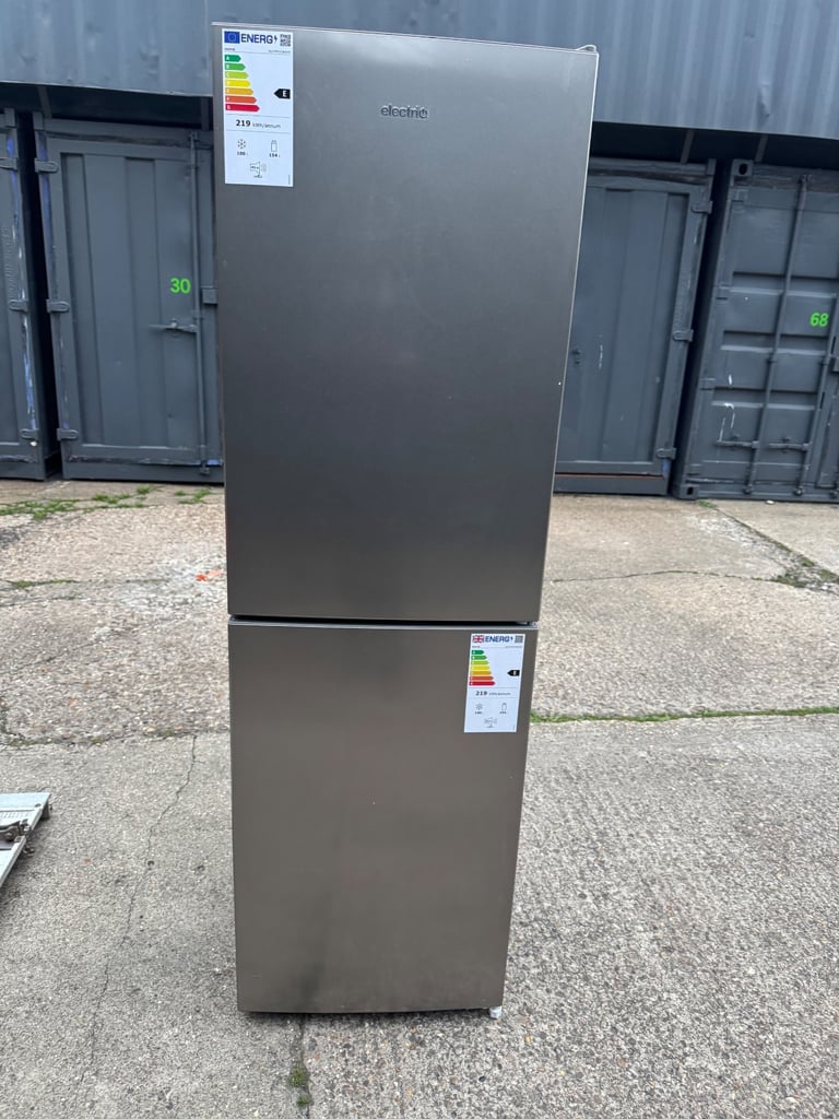 image for ELECTRIQ Fridge Freezer 165cm