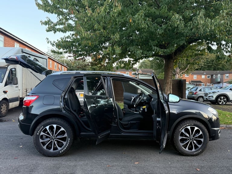 2012 Nissan Qashqai 1.6 dCi N-Tec+ 5dr 4WD HATCHBACK Diesel Manual