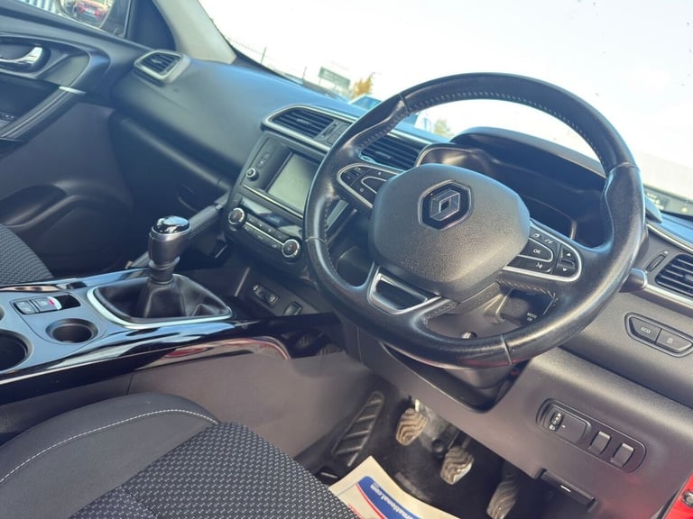 2018 Renault Kadjar 1.3 TCe Dynamique Nav SUV 5dr Petrol Manual Euro 6 (s/s) (140 ps) HATCHBACK P...
