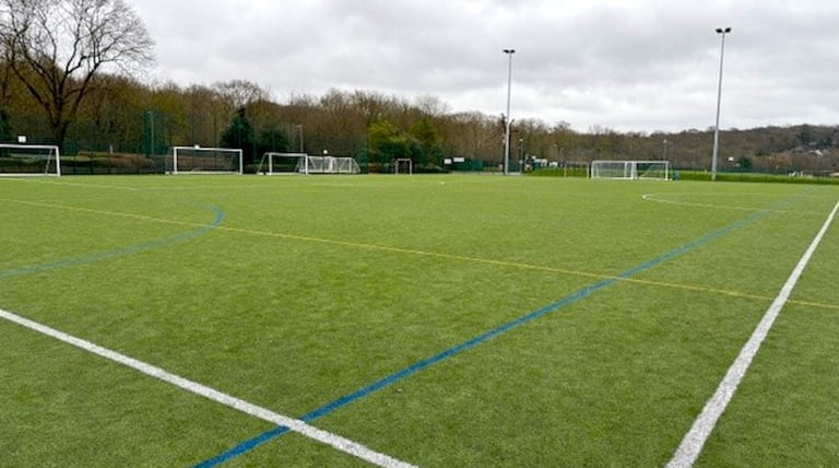 Social football in Barnet. Our group is looking for new players