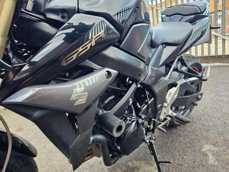 Suzuki GSR750 L1 '2011' HEATED GRIPS - CARBON SILENCER