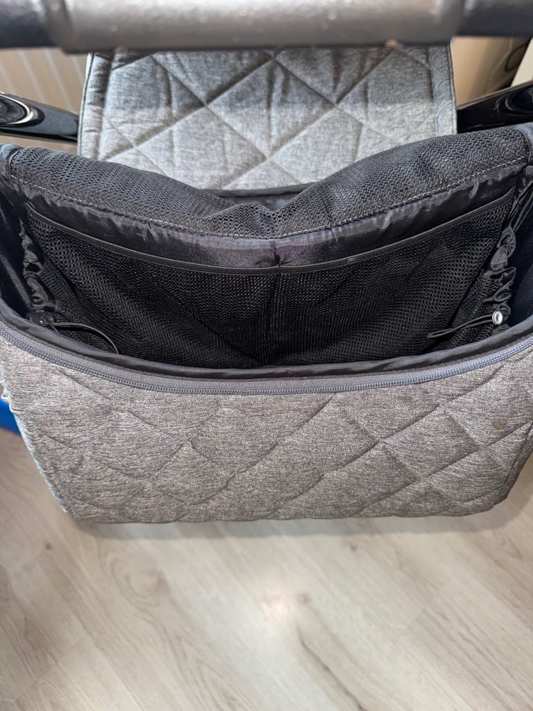 Venicci pram pushchair and carrycot 