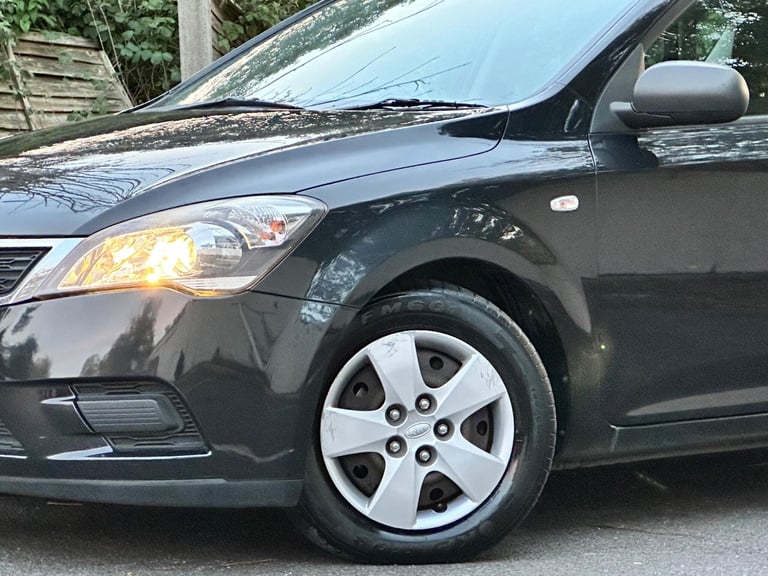 2010 Kia Ceed 1.6 1 Auto Euro 4 5dr HATCHBACK Petrol Automatic