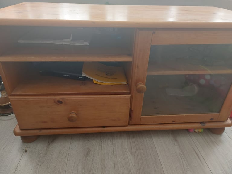 Tv cabinet 