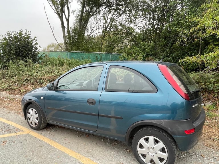 VAUXHALL CORSA 1.0 COMFORT 02 REG BLUE 3 DOOR MOT APRIL 6TH 2026 LOW INSURANCE 50+MPG