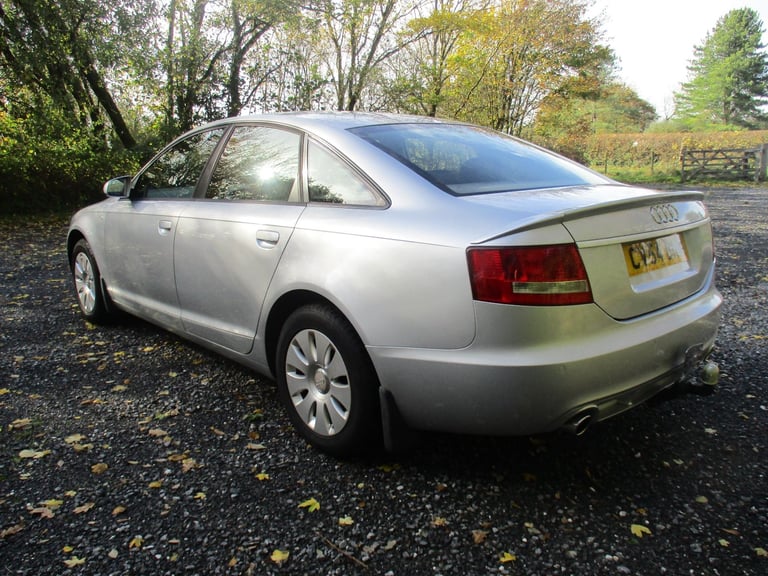 AUDI A6 2.4 SE PETROL 6 SPEED MANUAL. LOW MILEAGE. FULL SERVICE HISTORY.