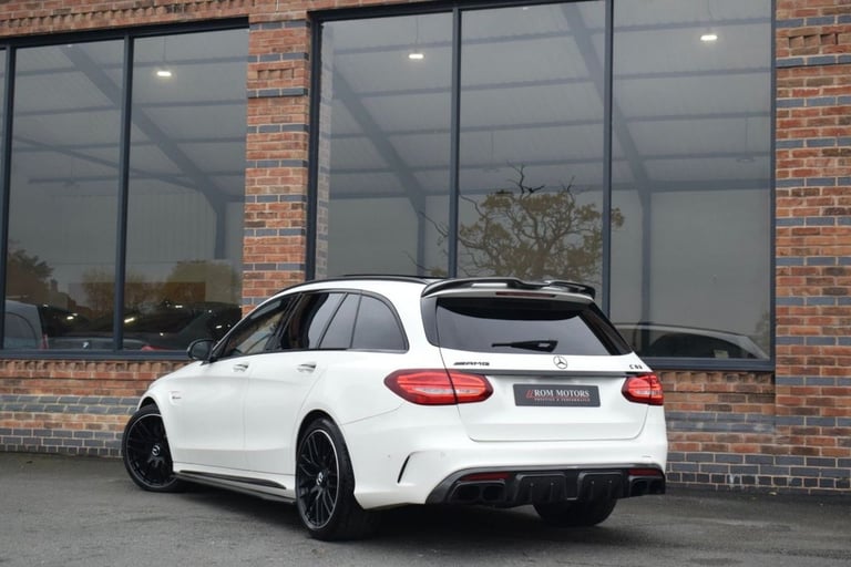 2017 66 MERCEDES-BENZ C-CLASS 4.0 C63 V8 BITURBO AMG (PREMIUM) ESTATE 5DR PETROL