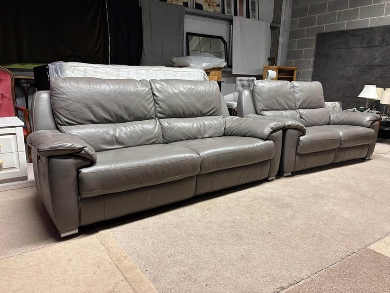 ELECTRIC RECLINER Grey Leather 2 and 3 Seater Sofas excellent condition 