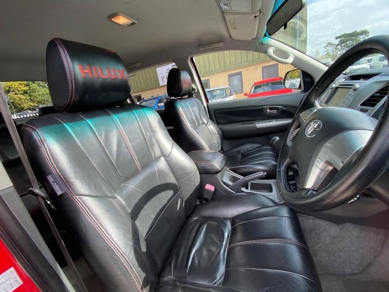 2013 Toyota Hilux Invincible D/Cab Pick Up 3.0 D-4D 4WD 171 PICK UP DIESEL Manual