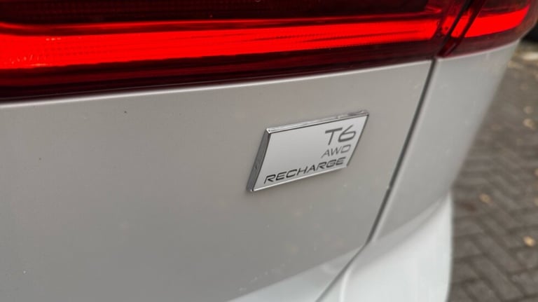 2023 Volvo XC60 Recharge Plus, T6 AWD plug-in hybrid, Electric/Petrol, Dark Estate Petrol Paralle...