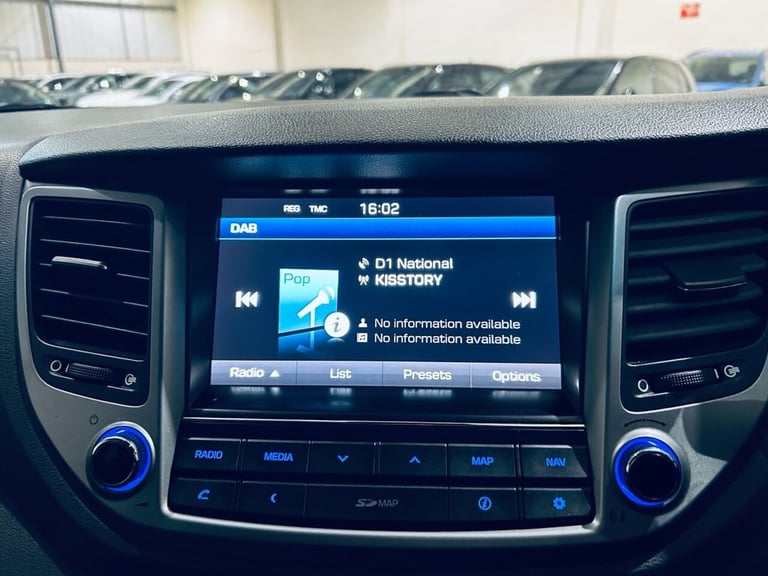 HYUNDAI TUCSON 2.0 CRDI BLUE DRIVE PREMIUM SE SUV DIESEL MANUAL EURO 6 2016