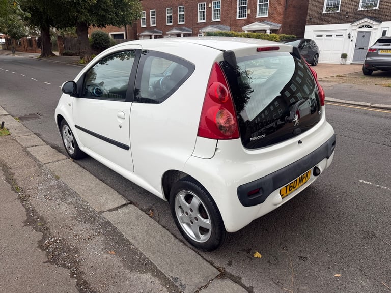 Peugeot, 107, Hatchback, 2010, Manual, 998 (cc), 3 doors