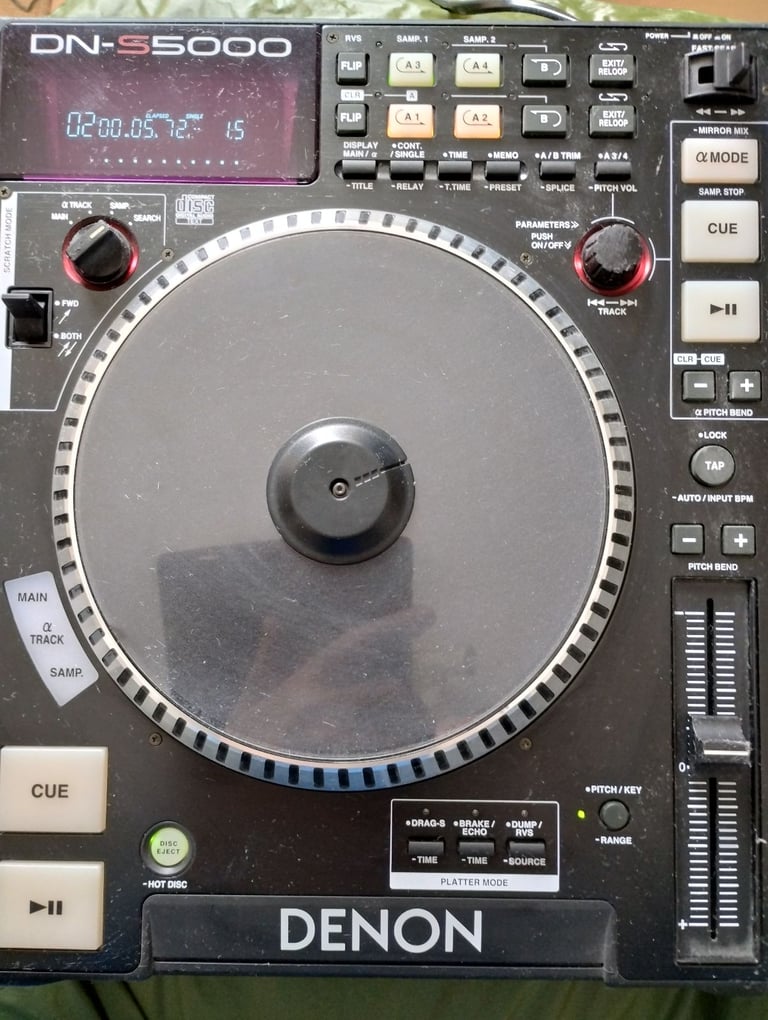 Denon DN-S5000 Professional DJ CD/MP3 Player £160