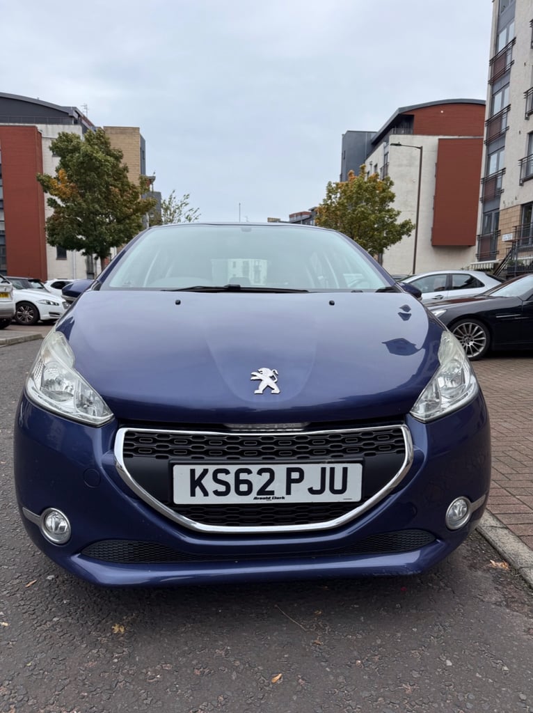 Peugeot 208 1.4 active   Low miles only 68k ✅  (unlike Ford Fiesta, and Vauxhall corsa)