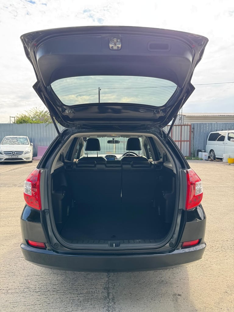 2012 Honda Fit JAZZ 1.5 SHUTTLE  5DR Estate Petrol Automatic