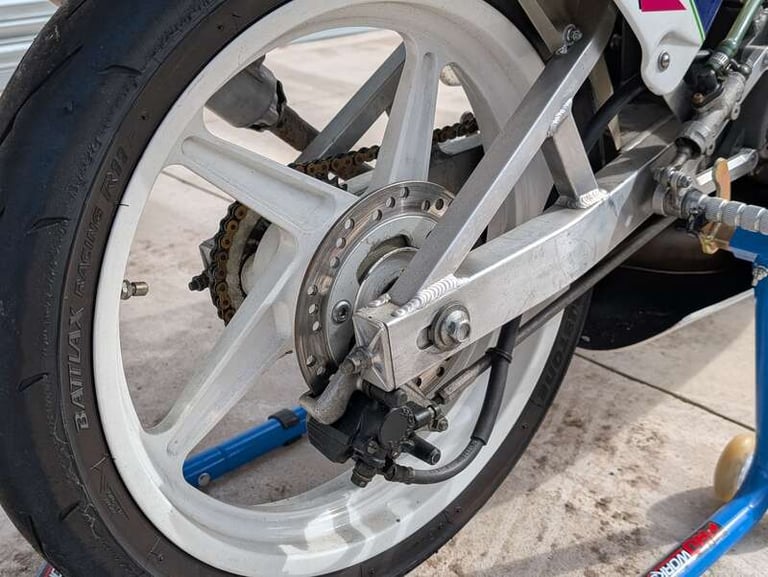  Honda RS125RF Manual