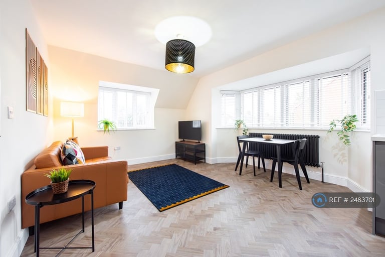 1 bedroom flat in Short Term Accommodation, Harwich, CO12 (1 bed) (#2483701)