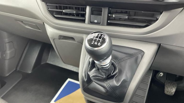 2025 Volkswagen Transporter Panel Van 2.0 TDI 110 Commerce Plus Van Manual Panel Van Diesel Manual