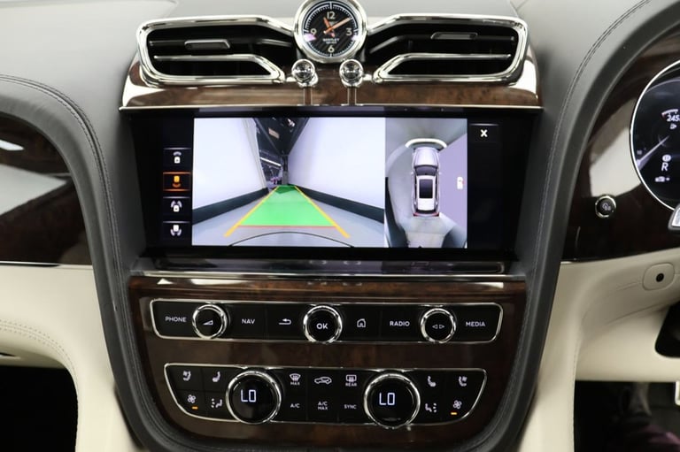2021 Bentley Bentayga 4.0 V8 Base SUV 5dr Petrol Auto 4WD Euro 6 (s/s) (550 ps) ESTATE Petrol Aut...