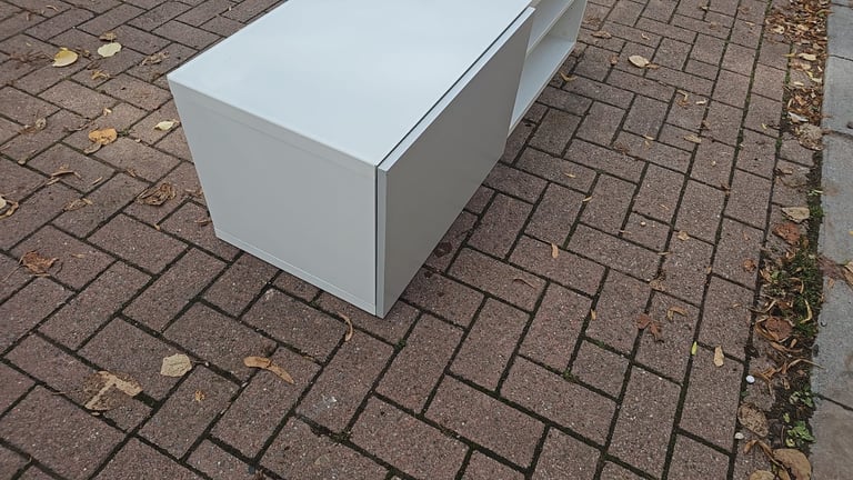 Ikea besta tv stand 