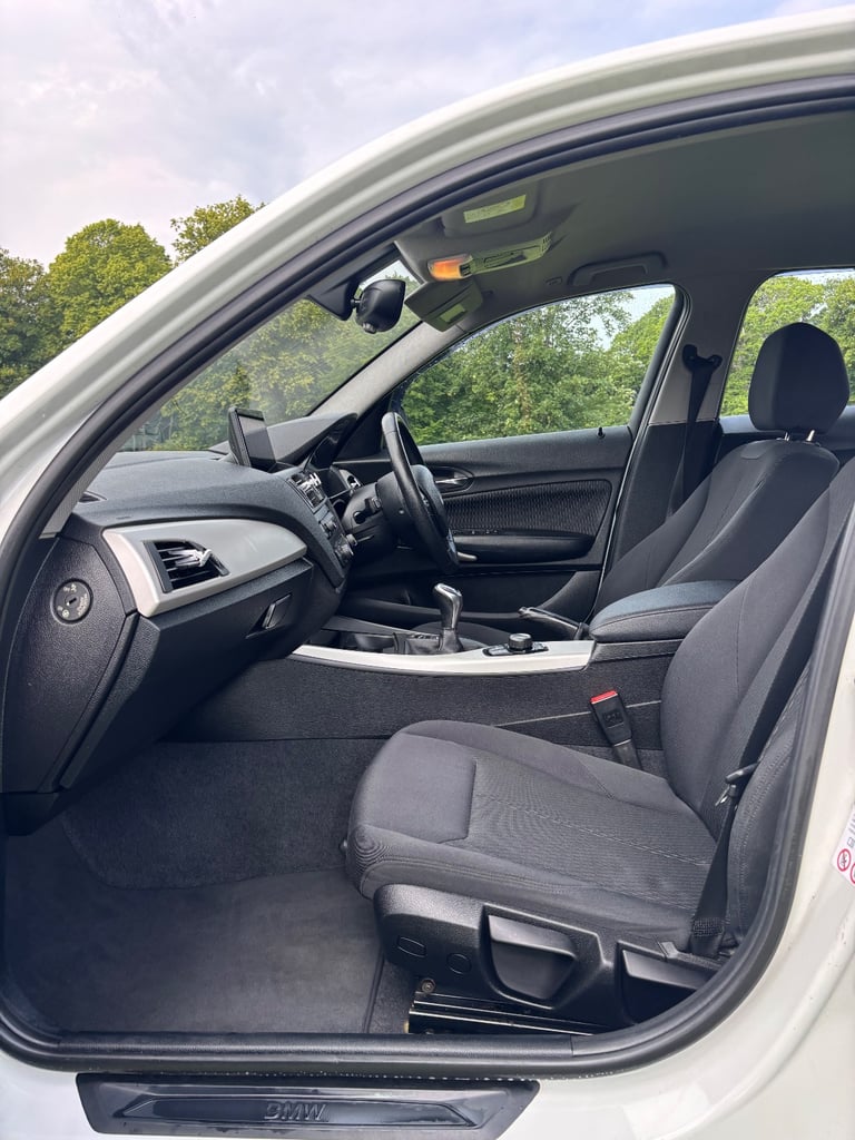 BMW, 1 SERIES, Hatchback, 2014, Manual, 1995 (cc), 5 doors