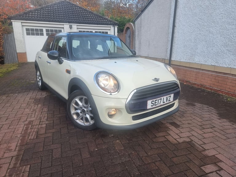 Mini Cooper D Euro 6 1496 (cc), 5 doors