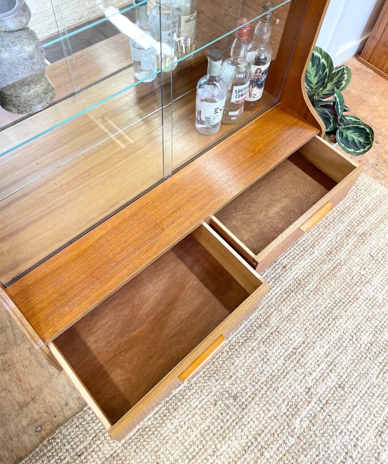 Midcentury Stateroom by Stonehill cocktail display cabinet sideboard teak G Plan era vintage 🚚